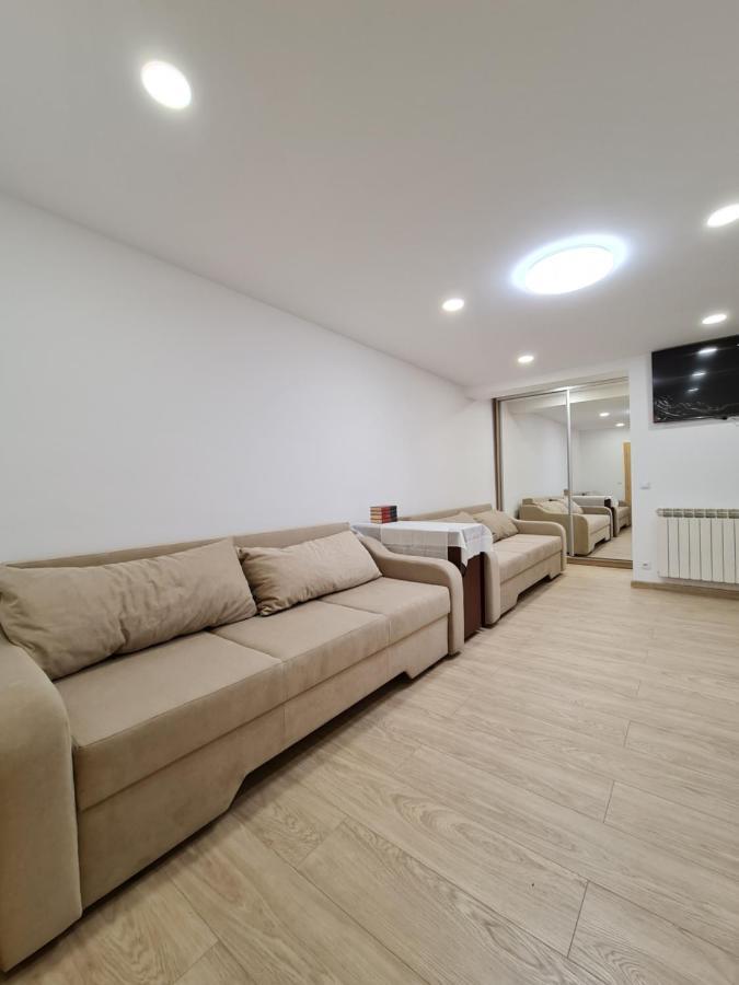 Luxury Panoramic Apartment Орадя Екстер'єр фото