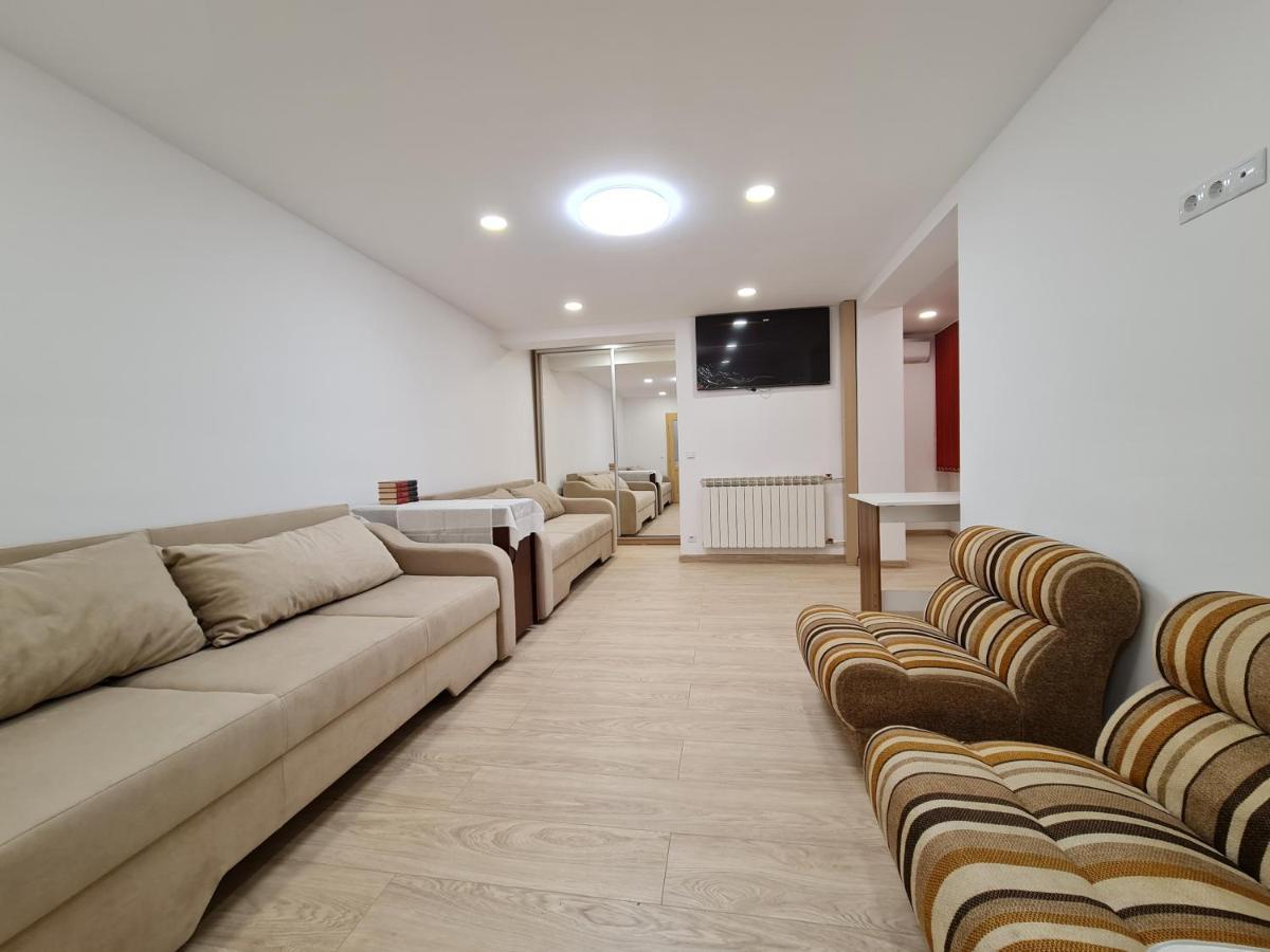 Luxury Panoramic Apartment Орадя Екстер'єр фото