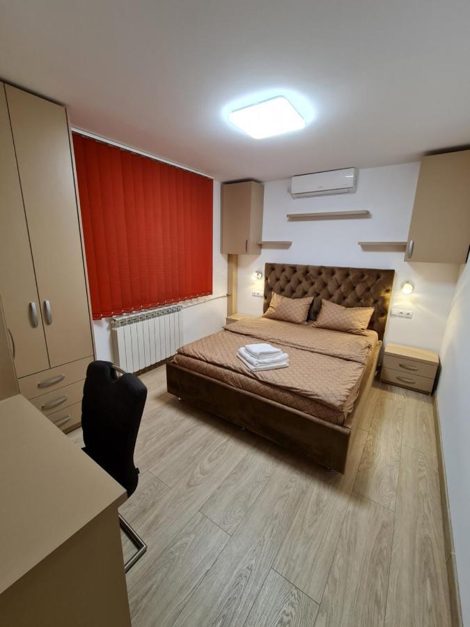 Luxury Panoramic Apartment Орадя Екстер'єр фото